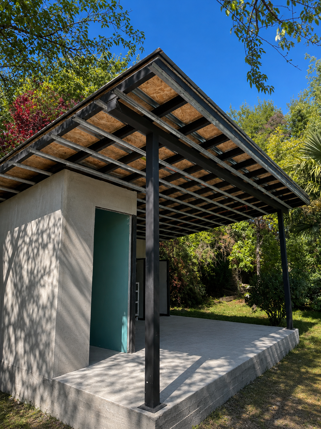 Terraza techada y avance exterior de vivienda Elementa